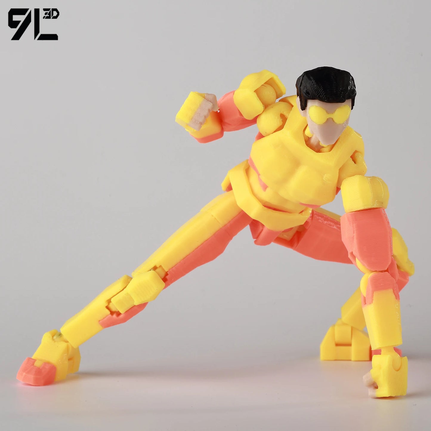 9LToyWodu Invincible Boy Action Figure – Anime Collectible Toy for Cosplay, Stop Motion & Birthday Gifts