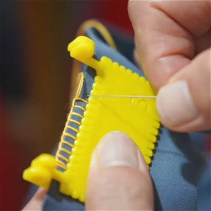 Clip-On Seam Guide Sewing Tool – Portable Edge Measuring Gauge for Quilting, Hemming & DIY Craft Beginners