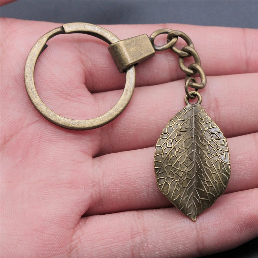 New Fashion Men 30mm Metal Alloy Keychain with Vintage Heart, Flower, Rose, Sunflower & Tree Pendant DIY Keyring Holder Chain Accessory