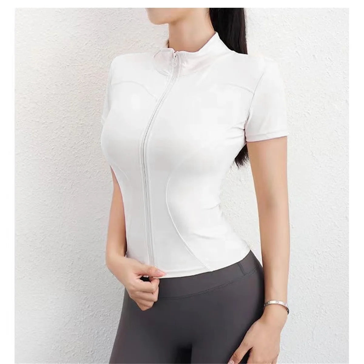 Women’s Casual Slim Fit Short Sleeve Sports Jacket – Zipper Yoga, Running & Cycling Activewear Top for Summer Workout Outfit