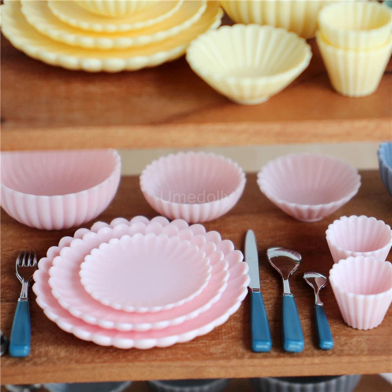 8PCS 1:6 Miniature Dollhouse Tableware Set – Mini Bowls & Plates for Blythe & BJD Dolls