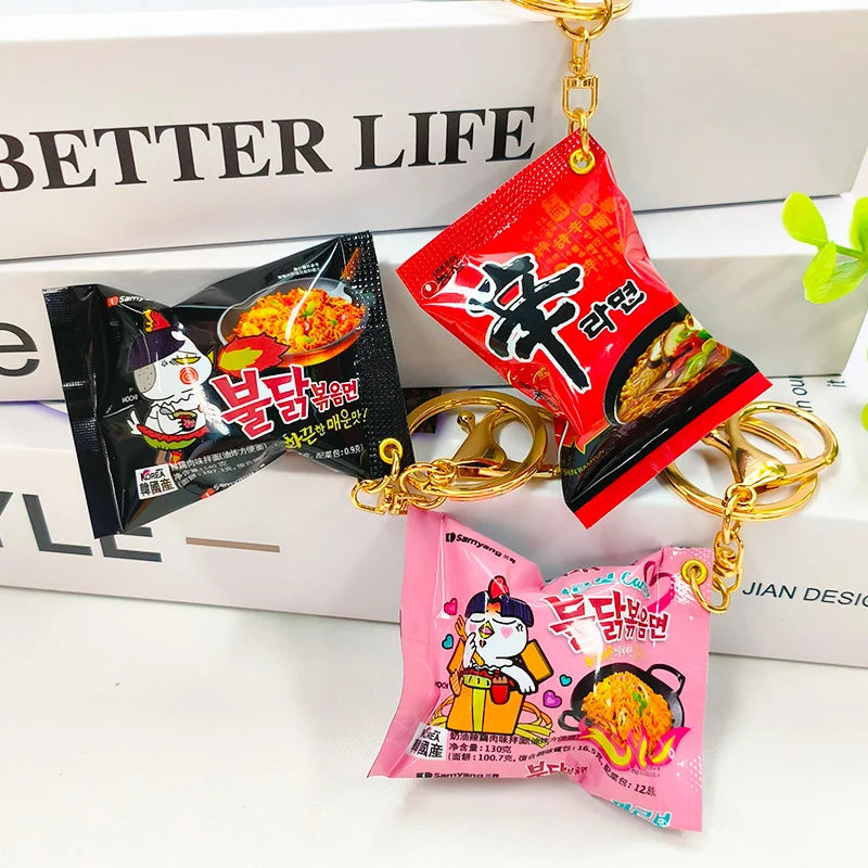 Simulation Instant Noodles Keychain – Mini Snack Phone Pendant Bag Charm, Christmas and New Year Gift Accessory