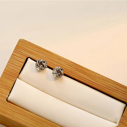 Gold Twisted Flower Stud Earrings – Creative Small Metal Jewelry for Women