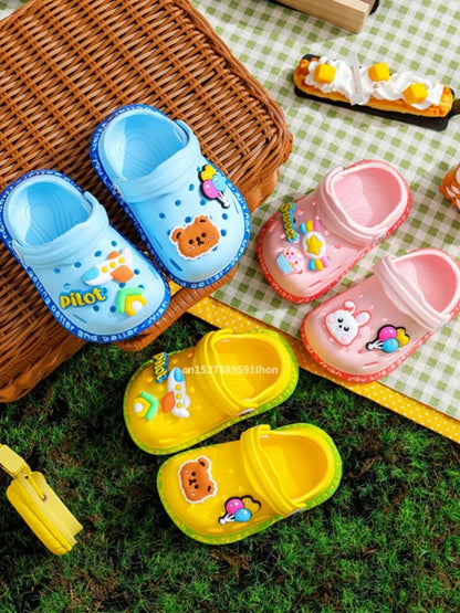 Summer Kids Sandals – Soft Anti-Skid Cartoon Hole Slippers for Boys & Girls, DIY Beach Shoes