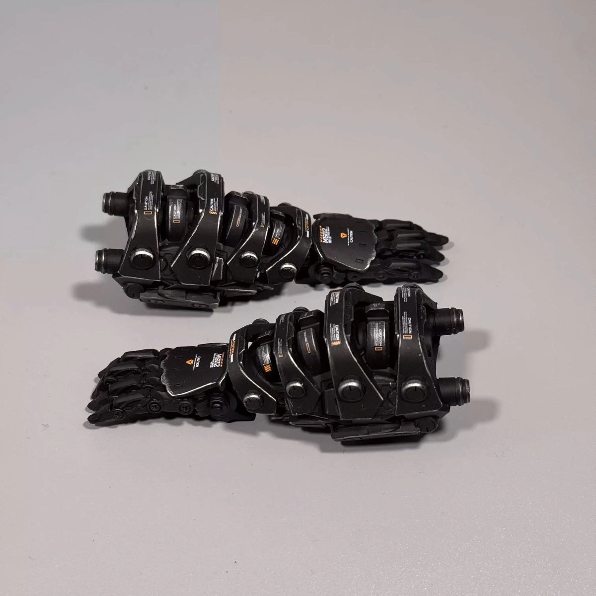 1/6 Scale Soldier Action Figure Accessories - Fully Articulated Robotic Arms & Mechanical Weapon Set