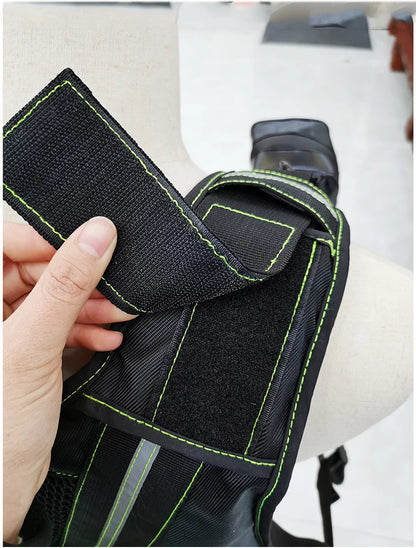 Multi-Functional Life Jacket Vest for Outdoor Fishing – Safety Vest with Storage Pockets & Buoyant Materials