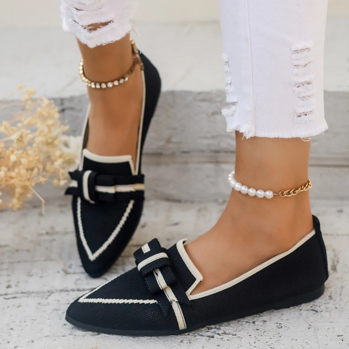 2024 Women’s Knitted Flats – Breathable Slip-On Pointed Toe Loafers, Comfortable Casual Walking Shoes in Solid Colors