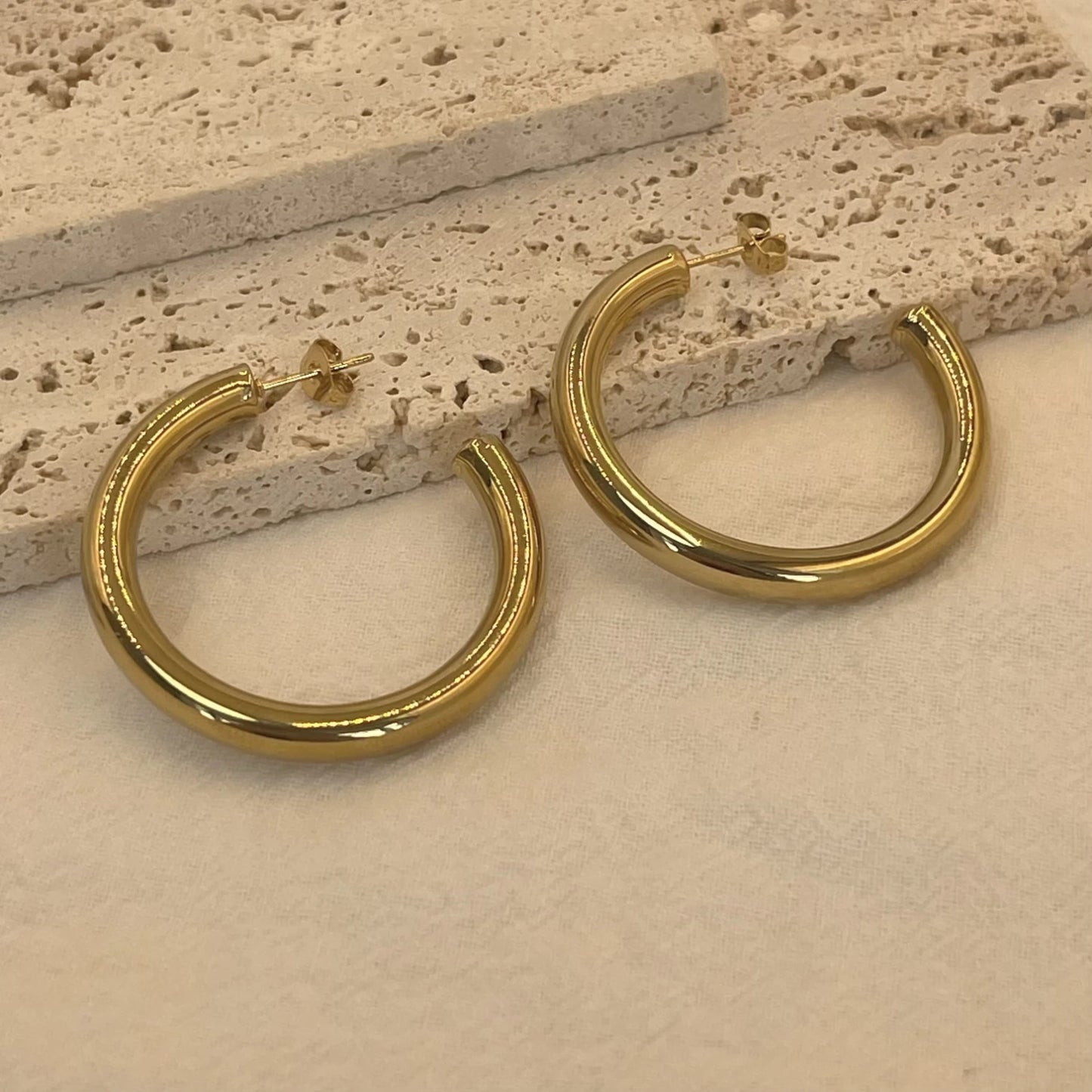 Classic Stainless Steel Hoop Earrings – 30/40/50mm Gold Big Earrings for Women, Trendy Jewelry Accessories