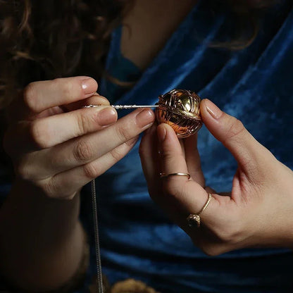 Gold Snitch Ring Box – Movable Wings Luxury Jewelry Storage Organizer, Perfect for Necklaces & Proposal Gifts