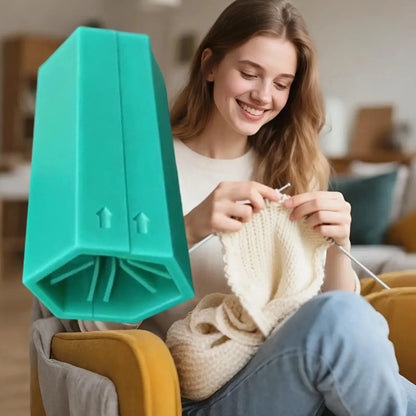Chunky Yarn Combing Tool - Ergonomic Yarn Rake & Straightener for Chenille, Crochet & Knitting