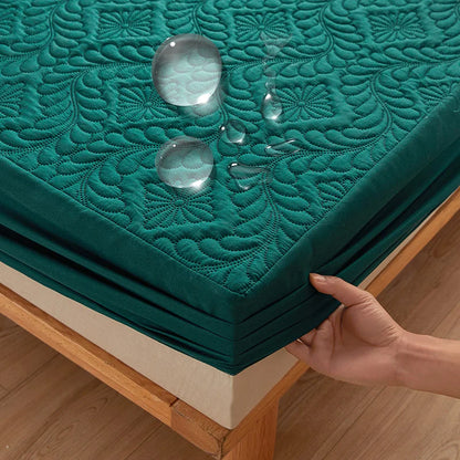 Waterproof Quilted Mattress Protector - Breathable Cover, Anti-Mite & Anti-Bacterial Fitted Bed Sheet ( No Pillowcase )