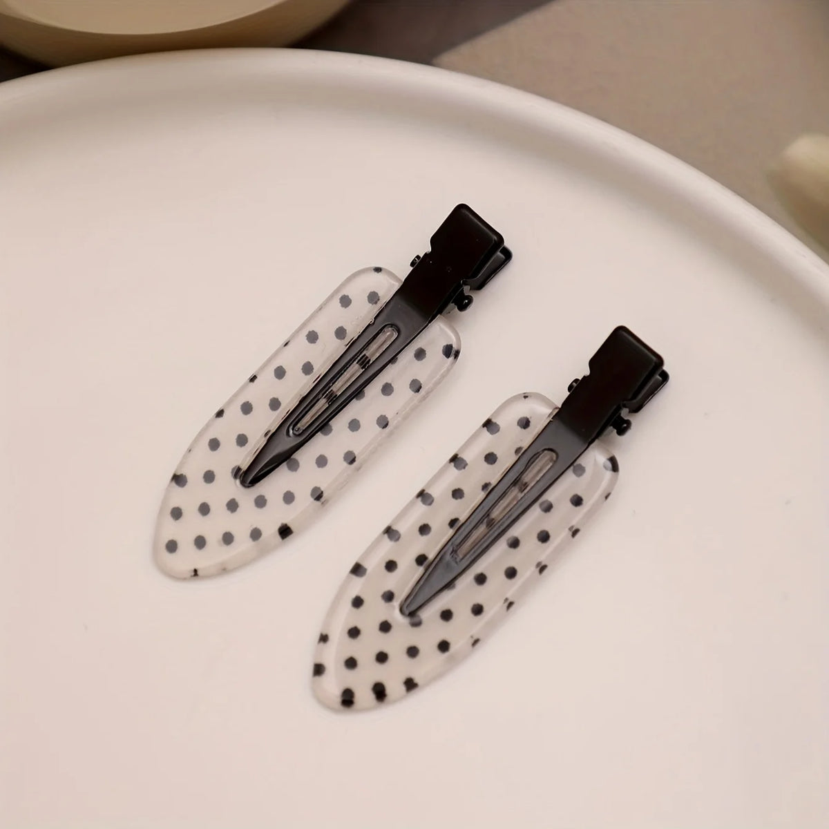 4-Piece Black & White Acrylic Hair Clips - Traceless Duckbill Clips for Styling Bangs and Hair