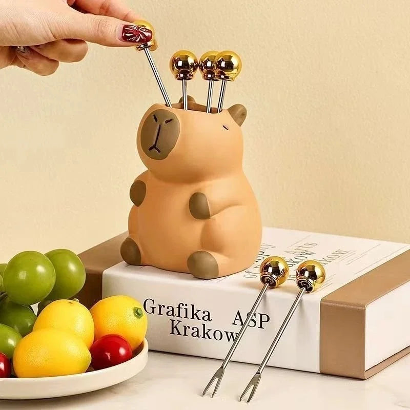 Cute Capybara Pen Holder — Makeup Brush Organizer and Desk Decor, Creative Storage for Office and Home