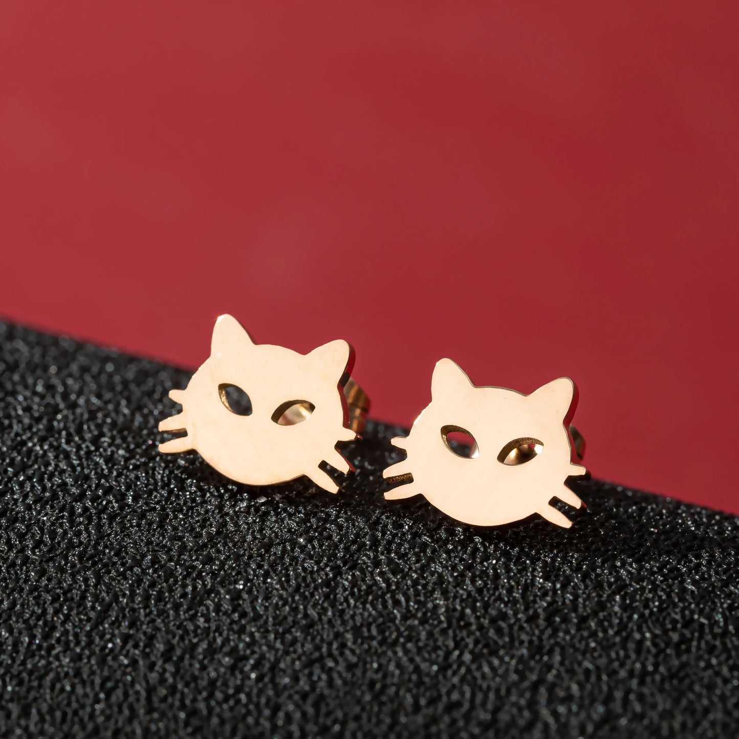Jisensp Cartoon Cat Earrings — Cute Stainless Steel Kitten Studs for Women & Girls, Funny Animal Jewelry