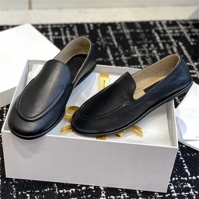 Lefu Soft Leather Shoes — Classic Fitted Silhouette with Circular Scalp Leather Lining