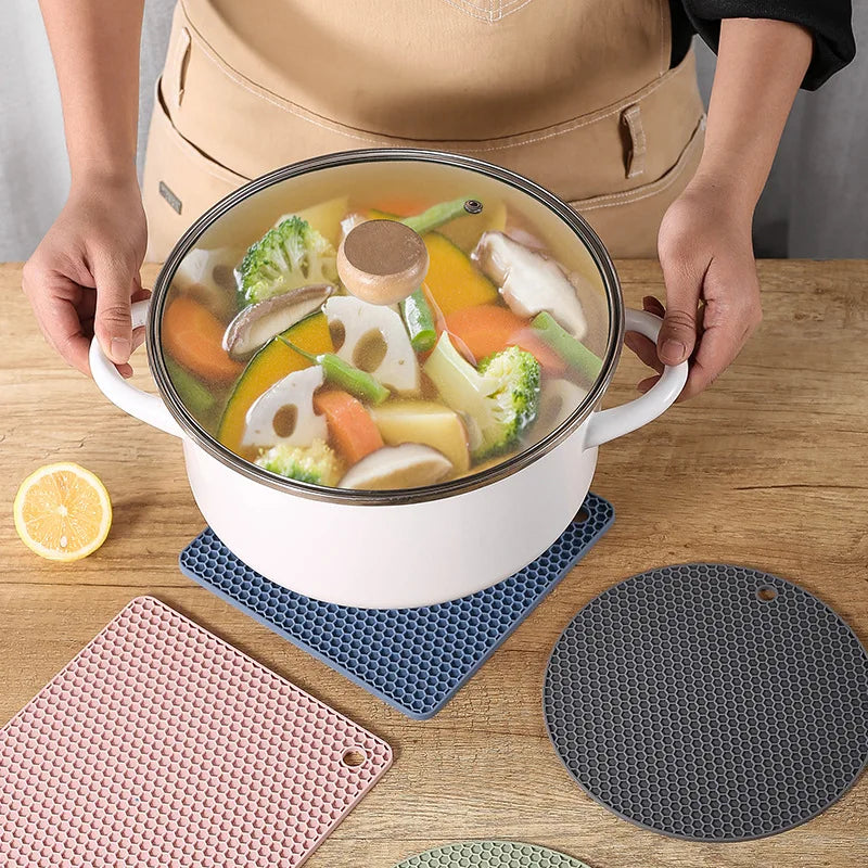 2/4 PCS Multifunction Heat Resistant Silicone Mats – Nonslip Drink Coasters, Pot Holders & Kitchen Placemats