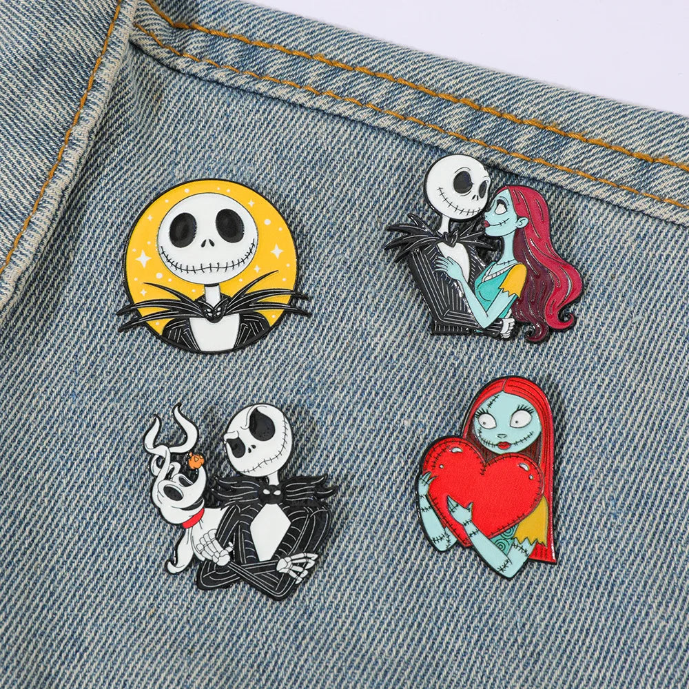 4-Piece Gothic Skull Enamel Pin Set – Halloween Horror Brooches for Backpacks, Jackets, and Christmas Costumes