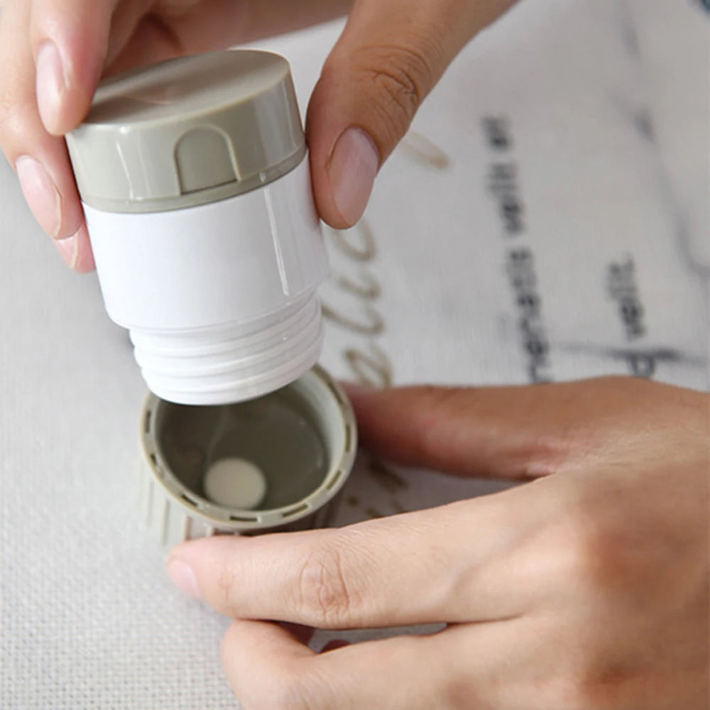 4-in-1 Multifunctional Portable Pill Cutter - Medicine Splitter with 4 Layer Powder Tablet Grinder and Storage Box, Ideal for Travel
