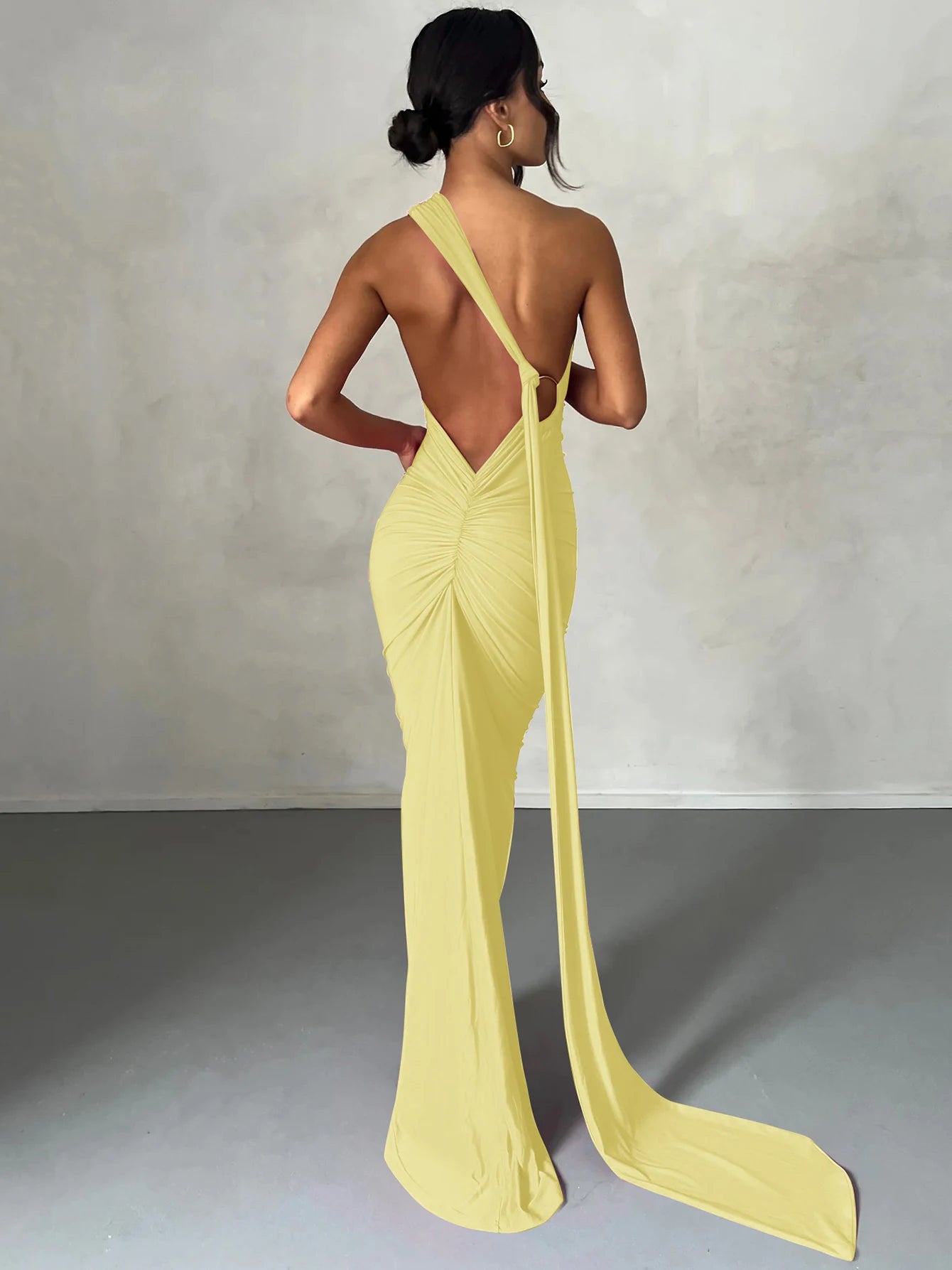 Hugcitar One Shoulder Backless Maxi Dress for Women – Adjustable Scarf Ruched Sexy Elegant Y2K Festival & Streetwear Party Outfit