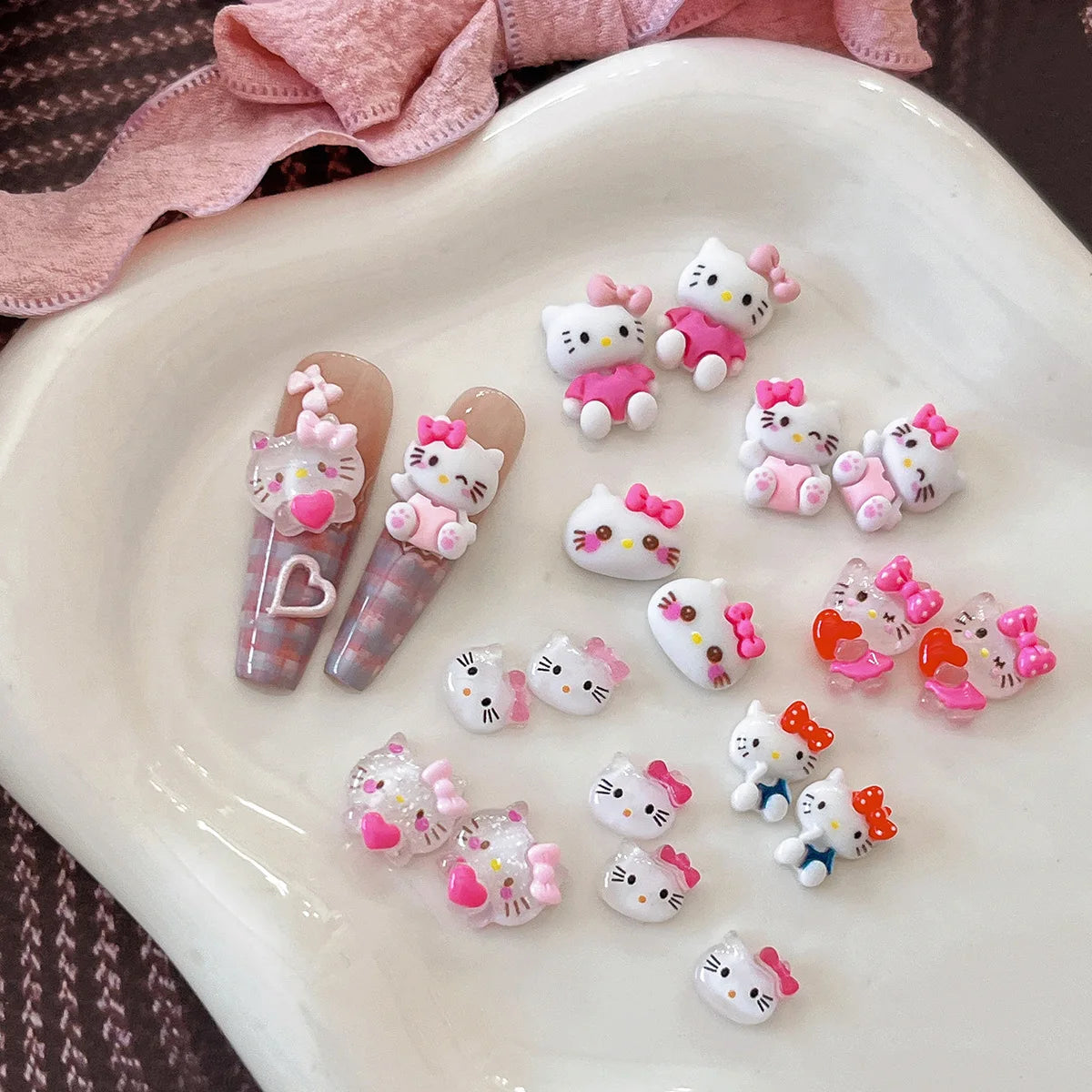 120PCS Sanrio Nail Charms Set - Kuromi, Cinnamoroll, and My Melody Resin Decorations for DIY Manicure Nail Art