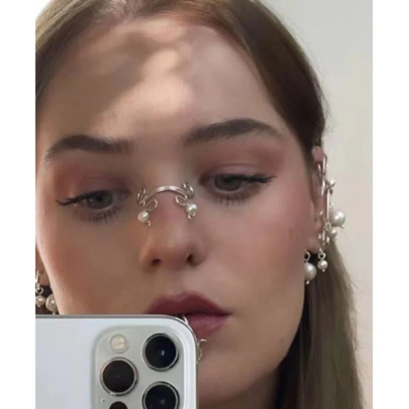 Comfortable Lightweight Nose Clip – Accessory for Enhancing Facial Contours