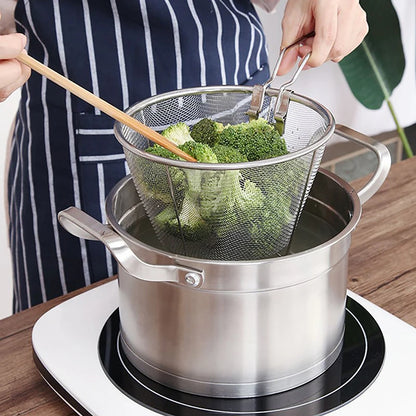 Stainless Steel Frying Strainer Basket - French Fries Deep Fry Basket with Handle, Kitchen Wire Mesh Colander Tool