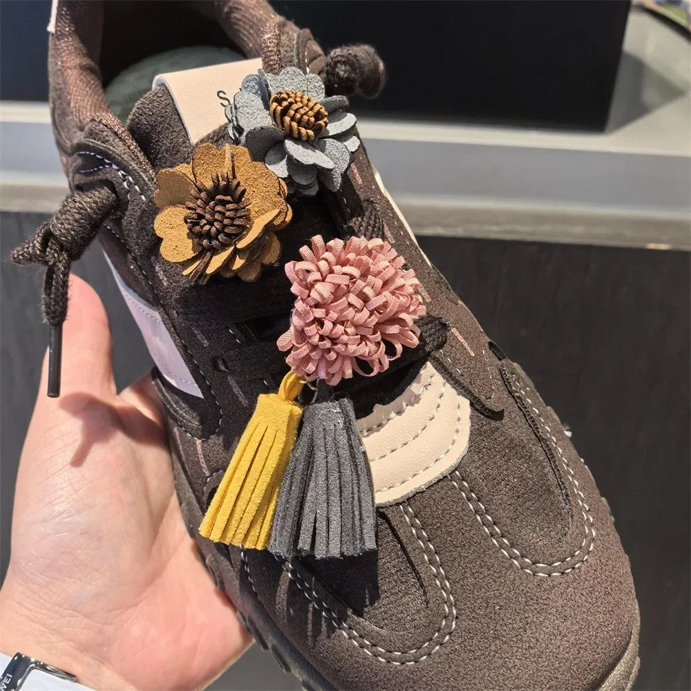 DIY Sneaker Shoe Lace Charm – Flower Tassel Shoe Buckle Decoration, Autumn Winter Fashion Shoe Accessories (1PC)