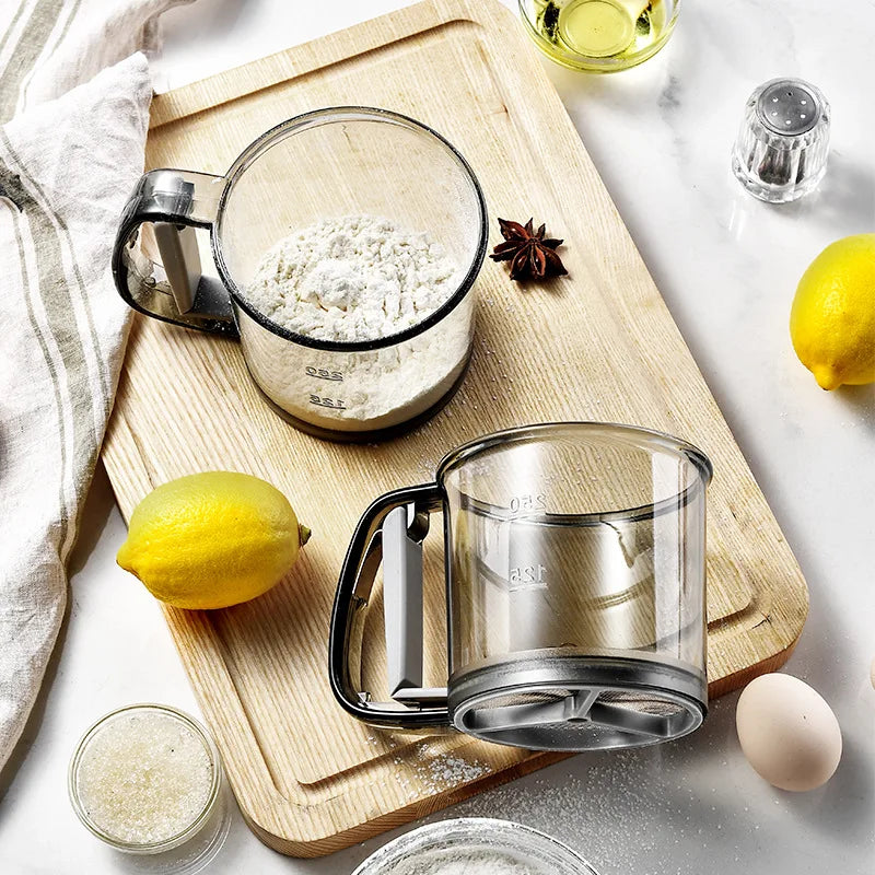1Pcs Semi-automatic Handheld Plastic Flour Sifter - Professional Kitchen Gadget for Precise Flour Filtering