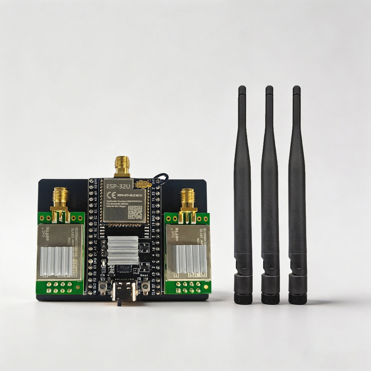 ESP32 DevKitC Development Board - 2.4GHz Wireless Bluetooth Module for IoT Projects