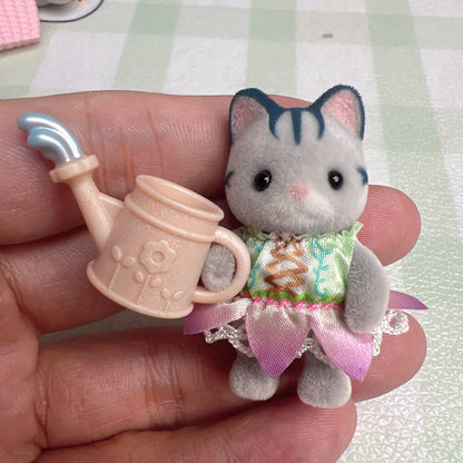 Sylvanian Families Blind Keychain Accessories – Original Mini Figures & Kids’ Toy Kitchen Set