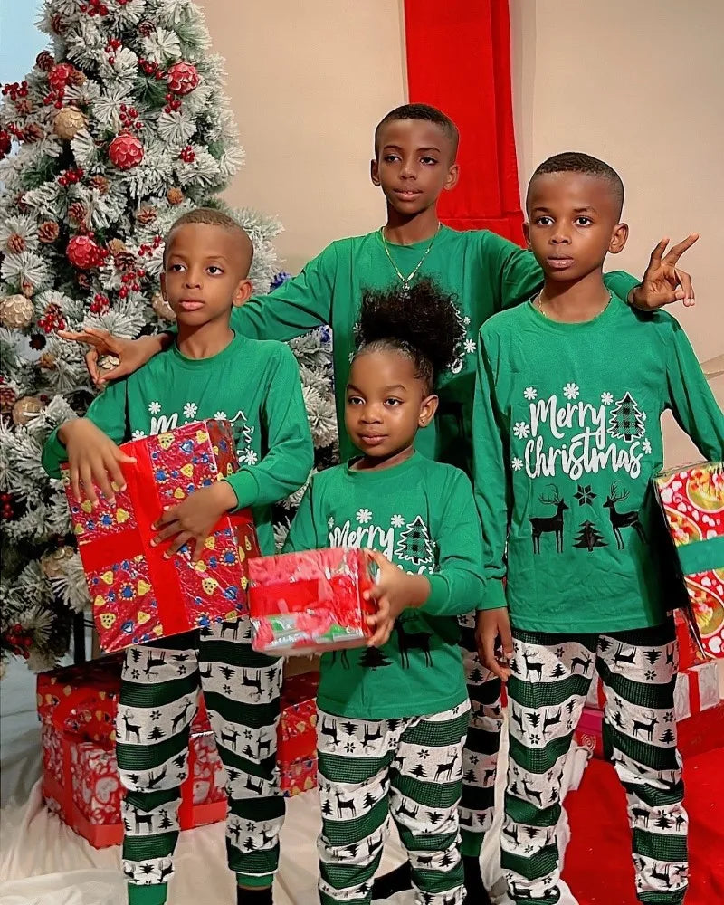 Christmas Family Pajamas Set – Matching Elk Print Sleepwear for Mom, Dad & Kids, Soft Loose Xmas Pyjamas Gift