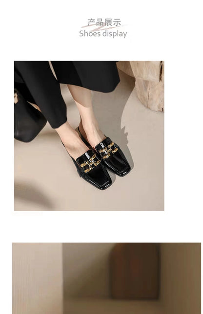 Fashion Women’s Half Slippers — Outdoor Med-Heeled Slides with Toe Chain Decoration, Luxury Square Heel Sandals 2023