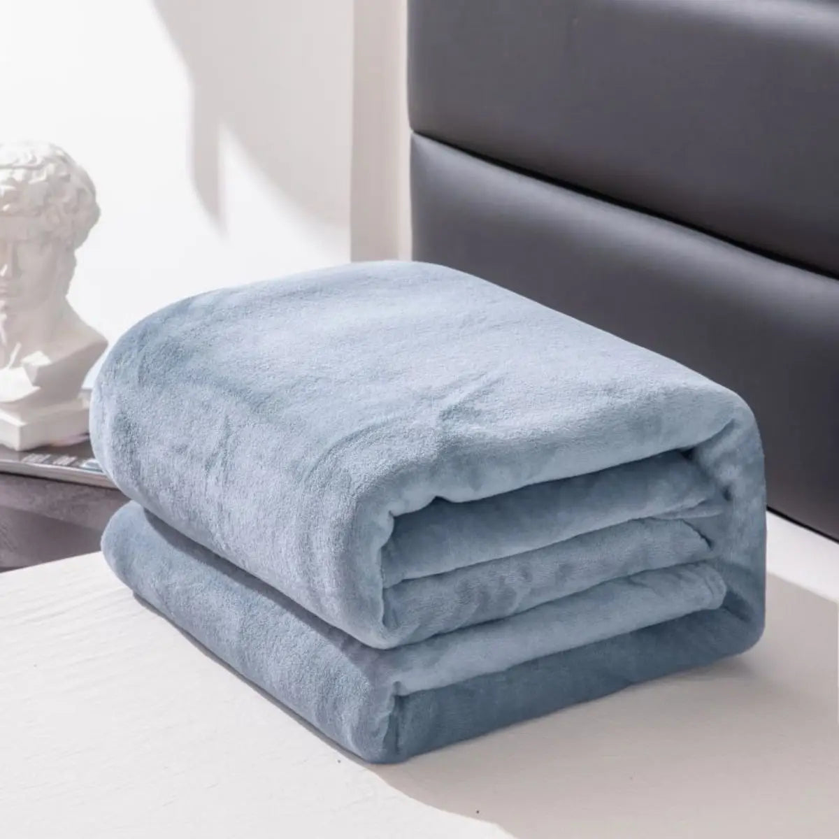 Simple Plush Blanket – Plain Colored, Multifunctional Farley Blanket Cover, Thickened and Warm