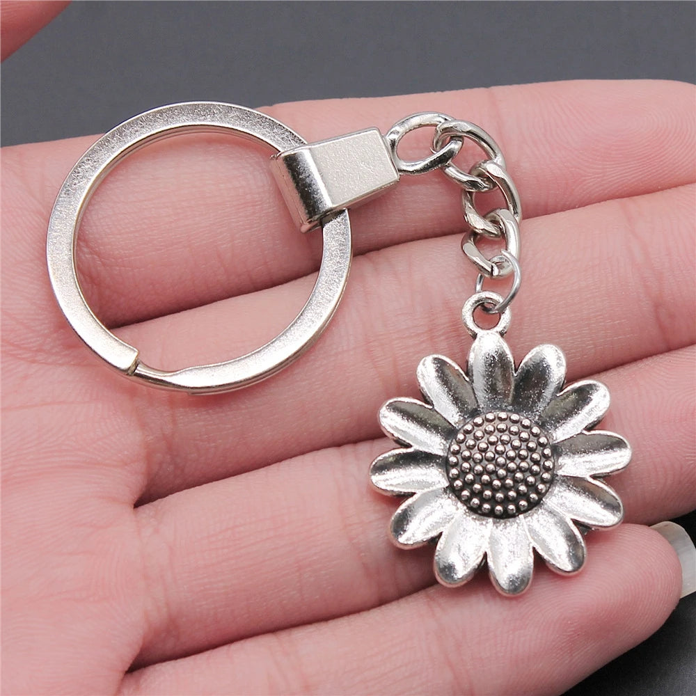 New Fashion Men 30mm Metal Alloy Keychain with Vintage Heart, Flower, Rose, Sunflower & Tree Pendant DIY Keyring Holder Chain Accessory