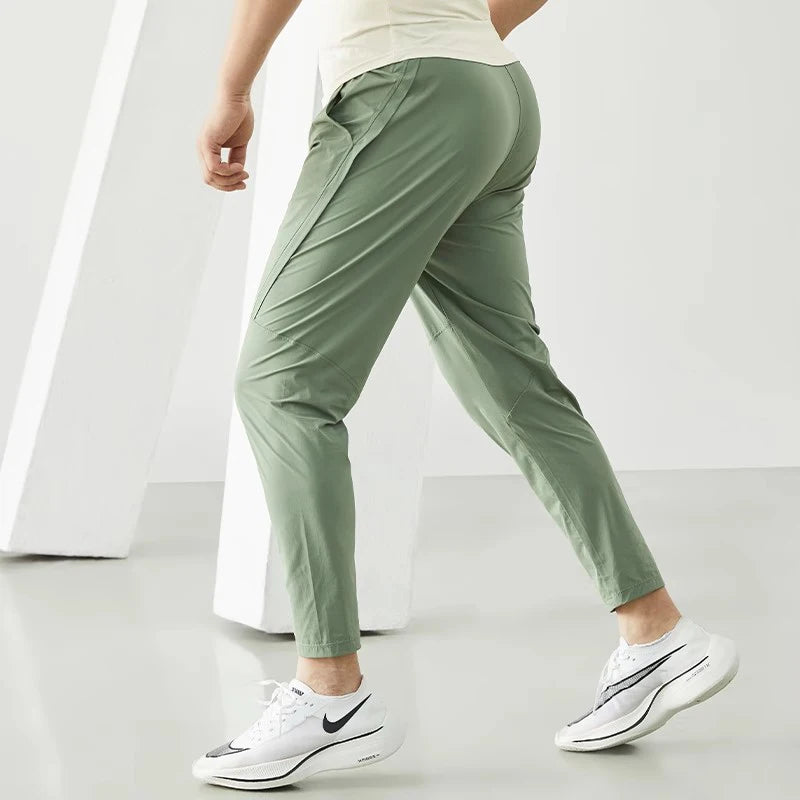 Men’s Quick-Dry Running Pants – Lightweight Jogging Sweatpants with Elastic Waist for Gym & Training