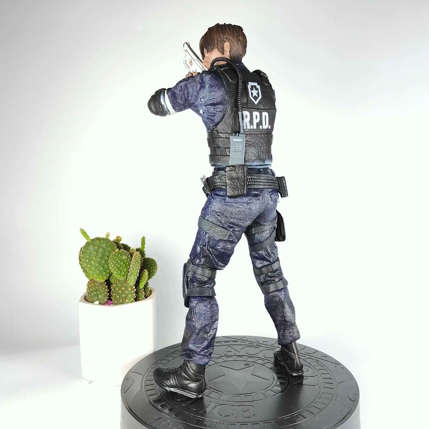VALENTINE Jill & Leon Scott Kennedy 30cm Action Figure – Biohazard Evil Statue Collectible Toy