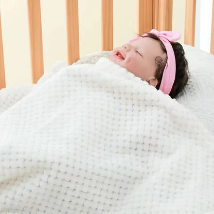 70x100cm Baby Blanket – Thick Flannel Solid Color & Pineapple Plaid Swaddle, Sofa & Throw Blanket for Kids
