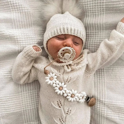 Daisy Flower Baby Pacifier Clip – Handmade Silicone Soother & Nipple Holder, Essential Teething Toy for Newborns