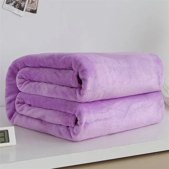 230GSM Coral Fleece Flannel Blanket – Soft Warm Solid Color Bedspread Sofa Throw Faux Fur Plaid Blanket (Blue/Pink)