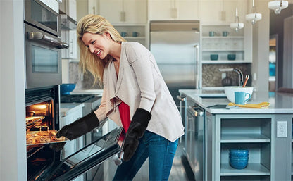 Heat-Resistant Silicone Gloves – Non-Slip Oven Mitts for Kitchen, BBQ, Baking & Cooking with Canvas Stitching