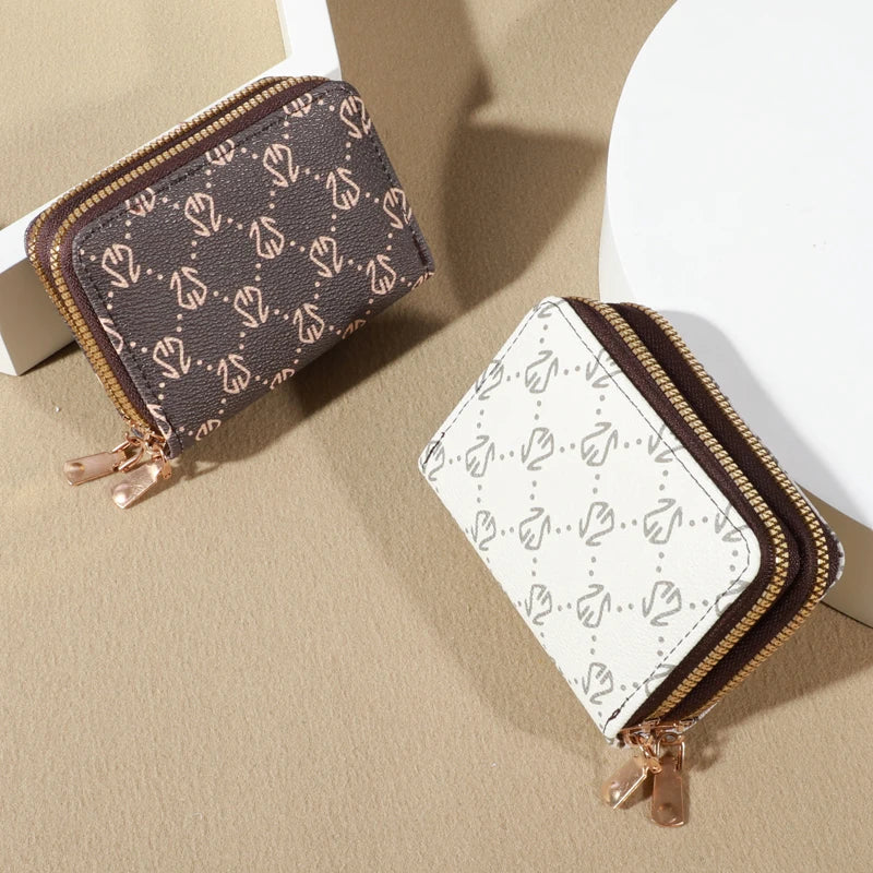 Chic Vintage Women's Zippered Card Holder Wallet - Secure Multi-Card Slots, Fashionable Faux Leather with Coin Purse