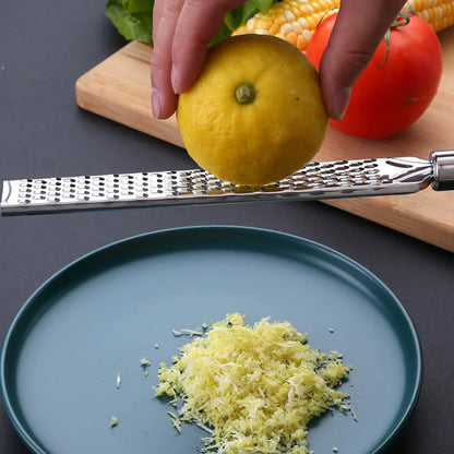 20cm Stainless Steel Kitchen Grater - Multi-Purpose Lemon Zester, Cheese Shredder & Ginger Garlic Peeler Tool