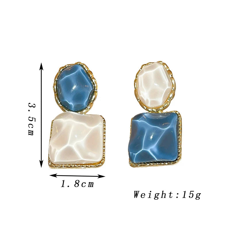 Purple & White Geometric Resin Dangle Earrings – Trendy Asymmetric Drop Jewelry for Women