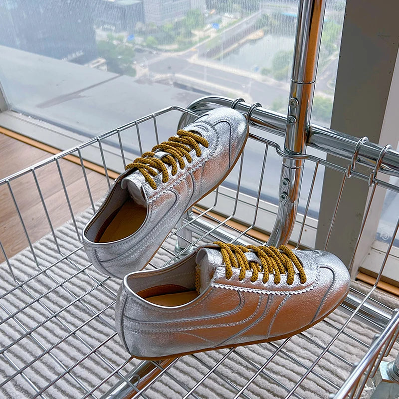 2025 New German Training Shoes for Women, Genuine Leather Lace-up Sneakers, Retro Flat Forrest Gump Style, Large Size