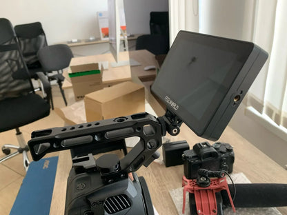 Minifocus Monitor Holder Cold Shoe Mount for Camera, 180° Tilt Adjustable Bracket for Field Monitors, Microphone, Hot Shoe