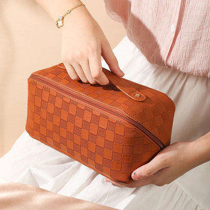 Plaid PU Cosmetic Bag: Luxury Large-Capacity Makeup Pouch - New Multifunctional Travel Toiletry Handbag
