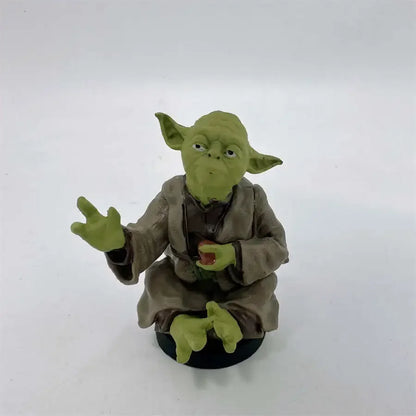Star Wars Master Yoda 7cm Figure — Action Statue Ornament for Car or Desk Decor Toy