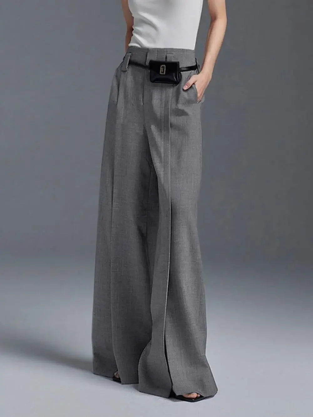 Yeezzi Urban 2024 Women's Suit Pants - Fashionable High-Waisted, Pleated, Split-Front Trousers in Black & White