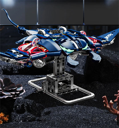 Mechanical Shark & Sea Life Building Blocks Set – Crocodile, Parrot, Mantis, Frog, Manta Ray Toy for Kids