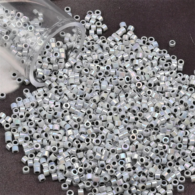 11/0 Mini Glass Beads – 2000PCS Small Cylindrical Beads for DIY Jewelry Making, Necklaces & Bracelets, 10g/Pack